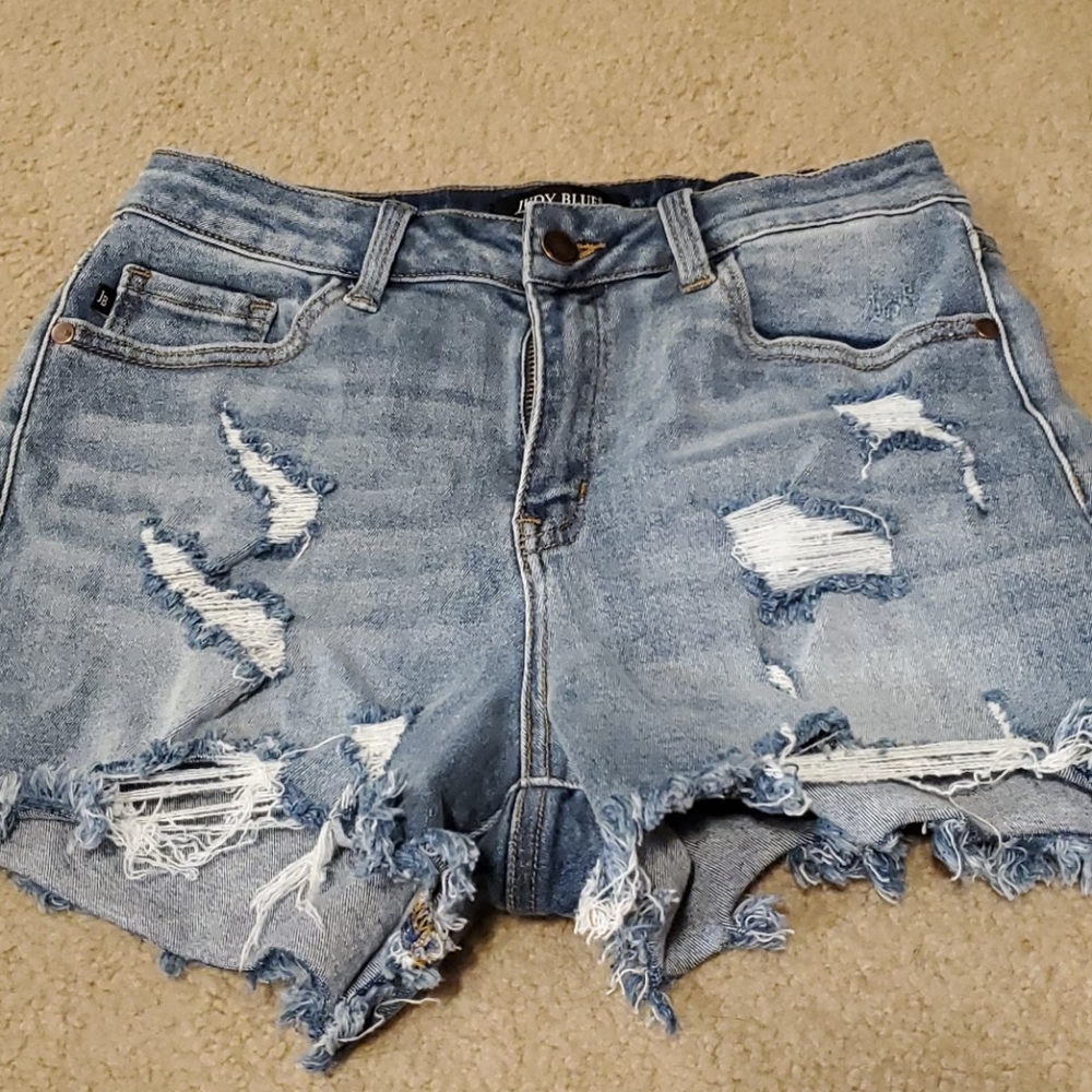 Judy Blue distressed shorts